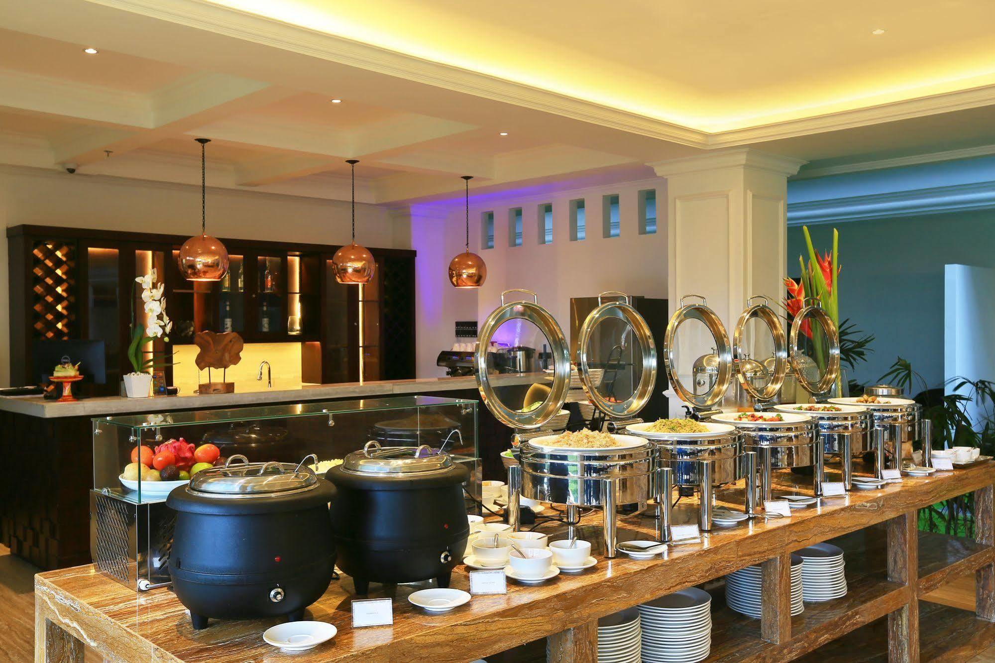Grand Palace Hotel Sanur - Bali Zewnętrze zdjęcie